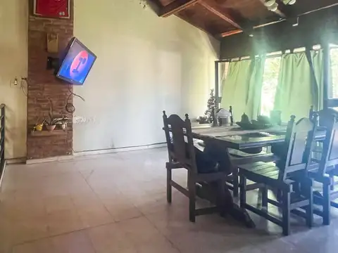 CASA EN VENTA 3 DORMITORIOS CON COCHERA LA FLORIDA