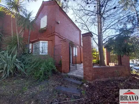 Dúplex en venta de 3 dormitorios c/ cochera en Zona Sur