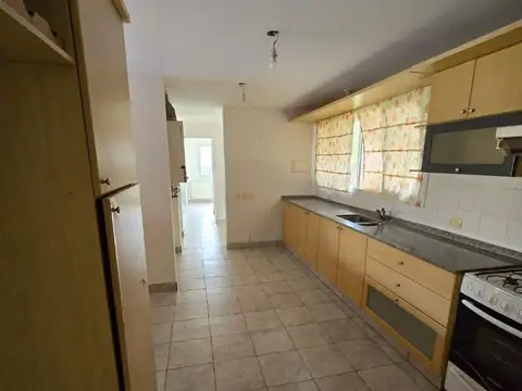 CHACRAS 4 DORMITORIOS 2 BAÑOS QUINCHO JARDIN PISCINA