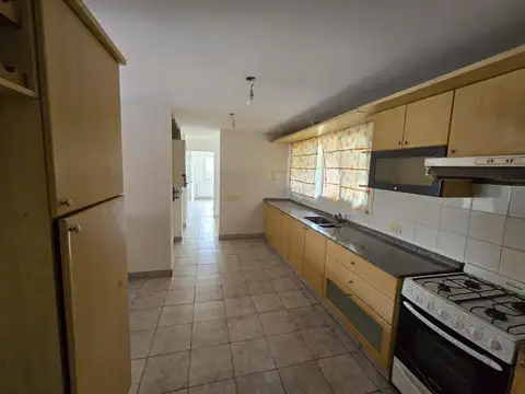Casa en Alquiler de 4 dormitorios