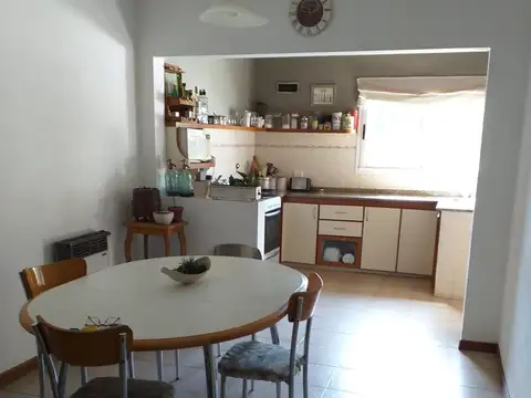 Casa en Venta en Lujan, USD 180.000