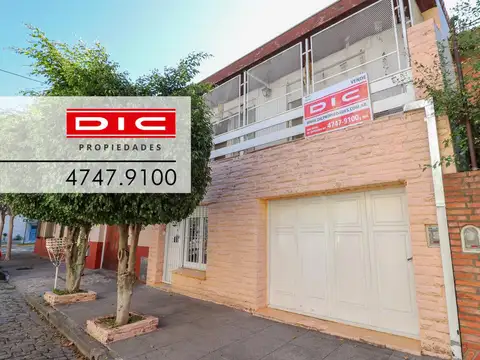 ph de 4 ambientes en 2 plantas con cochera