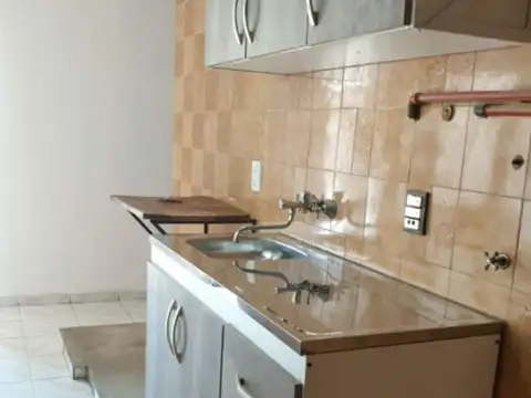 Se Vende en Barrio Güiraldes Dto de 3 dormitorios+salón come