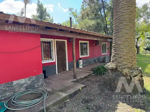 Quinta en Venta con 2 cocheras