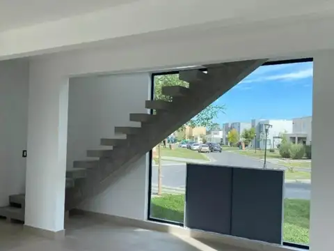 Casa en Venta, Haras Santa Maria - Escobar  - GBA Norte