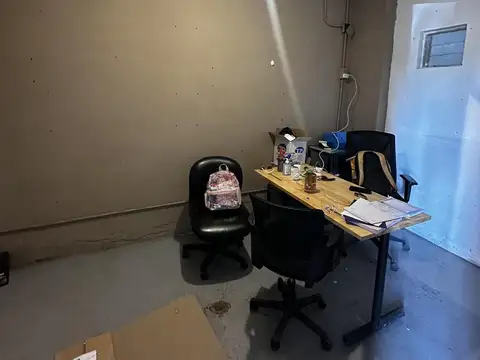 Deposito 346m² Calle Jose Hernandez, Garin.