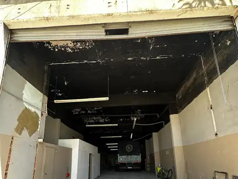 Deposito 346m² Calle Jose Hernandez, Garin.