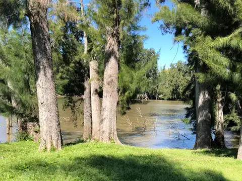Casa en venta en Arias