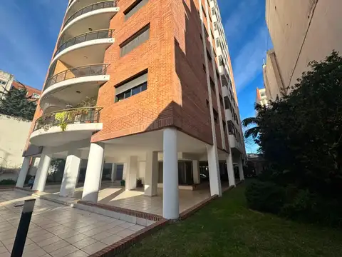 Venta depto 4 ambientes con cochera - acepta permuta