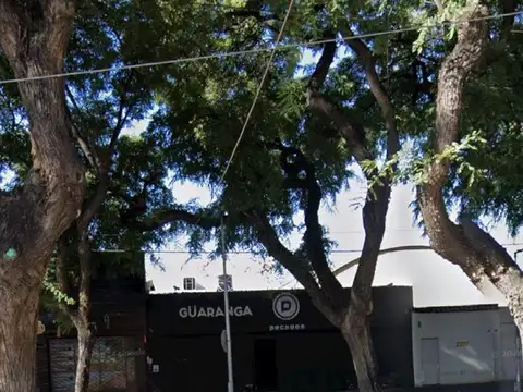 VENTA LOCAL CON ESTACIONAMIENTO CENTRO MENDOZA