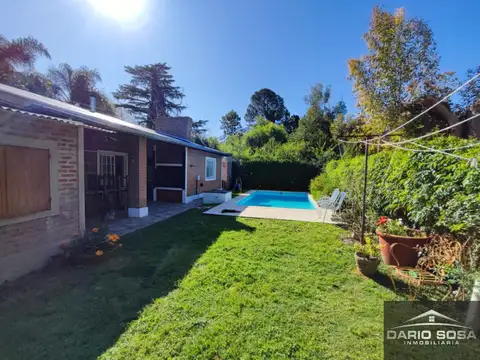 Casa en Alquiler con 1 cochera