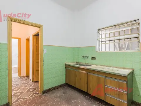 Depto Tipo Casa en Venta 50 años