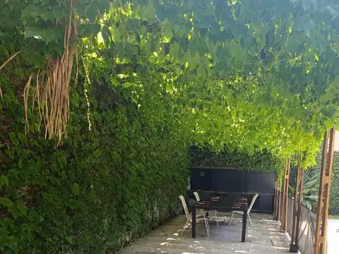 Dr. Nicolas Repetto 1000 , Piso 2