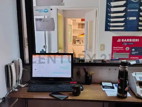 Avenida Arturo Illia 2300, Piso 0