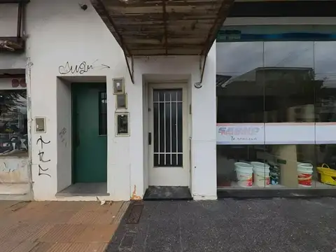 PH 6 AMB EN VENTA EN MARTINEZ CON BALCON Y PATIO