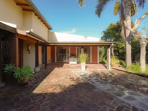 Casa 3 ambientes con 2 baños