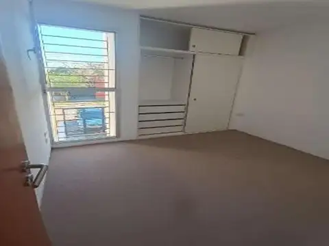 Depto Tipo Casa en Venta en Berisso, USD 58.000