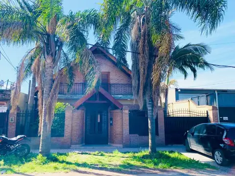 Casa 2 Plantas 4 Amb C/ Pileta Climatiz EZPELETA
