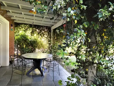 Casa 4 Ambientes En Venta - Francisco Alvarez, Moreno