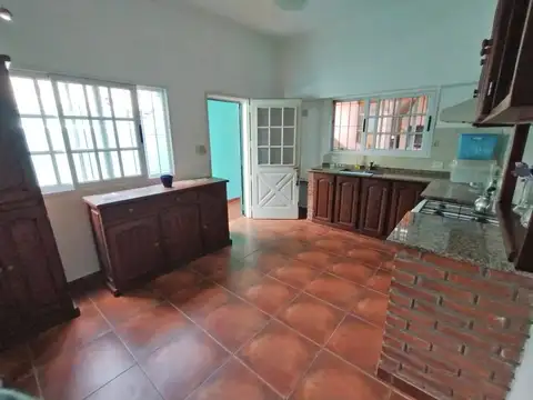 PH 2 AMBIENTES DIVISIBLE CON GARAJE A UNA CUADRA DE COLEGIO HOLTERS