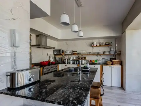 Departamento 4 ambientes con 3 baños