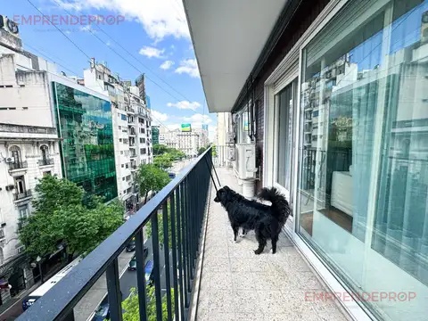 Exclusivo departamento frente al Cervantes. 4 dormitorios! Cochera, dependencia, y baulera.