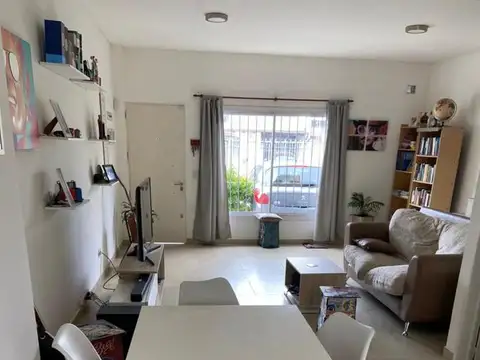 Depto Tipo Casa 4 ambientes con 1 baño