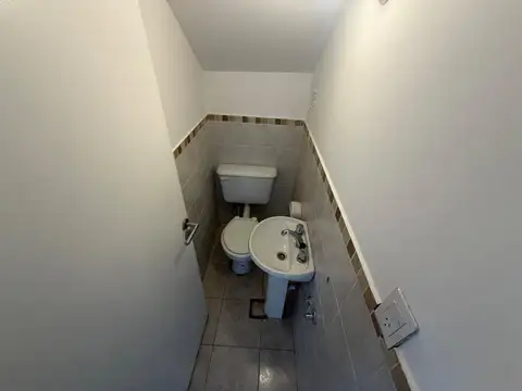 Depto Tipo Casa 4 ambientes con 2 baños