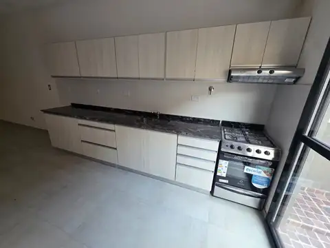 Depto Tipo Casa en Venta de 4 ambientes