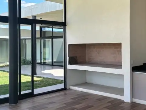 Av Pereda 0 100