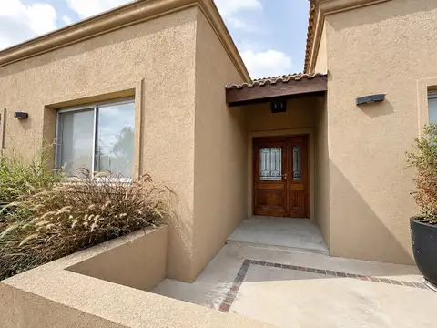 Casa  en Venta en San Marco, Villanueva, Tigre
