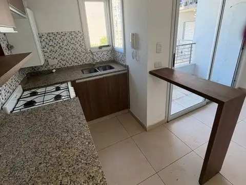 Departamento en Alquiler con 1 cocheras