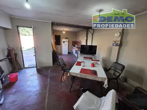 Casa en Venta con 2 cocheras