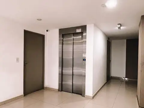 Araujo 100, Piso 4