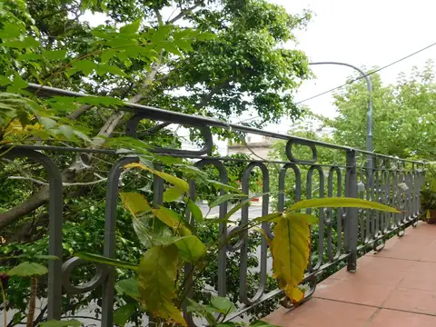 Casa de 8 ambientes en Venta en Villa crespo