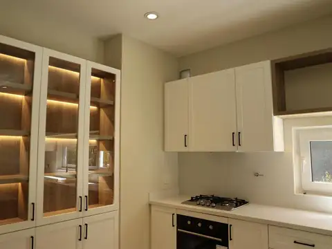 Casa 4 ambientes con 4 baños