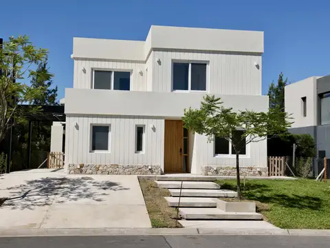 Casa en Castaños, Nordelta.