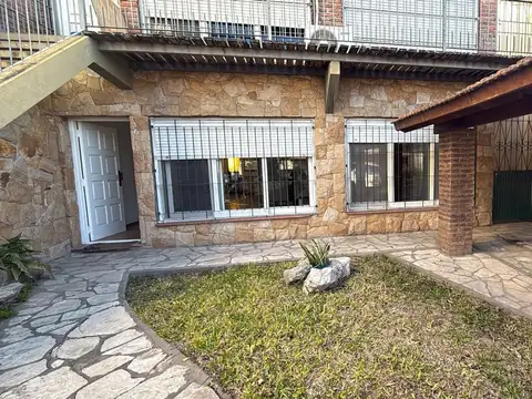 Casa en Alquiler de 3 dormitorios