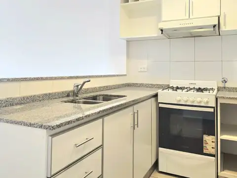 Departamento en Alquiler en Abasto, $ 520.000