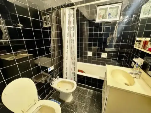 Juan B. Ambrosetti e/ Franklin y Avenida Díaz Vélez