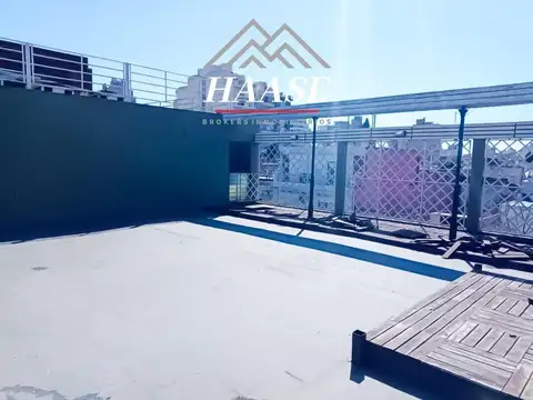 Oportunidad en Villa del Parque- Amplio salón 650m2,
