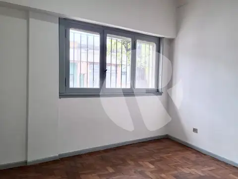 Depto Tipo Casa en Alquiler 60 años