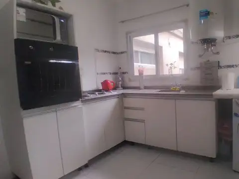 Depto Tipo Casa 4 ambientes con 1 baño
