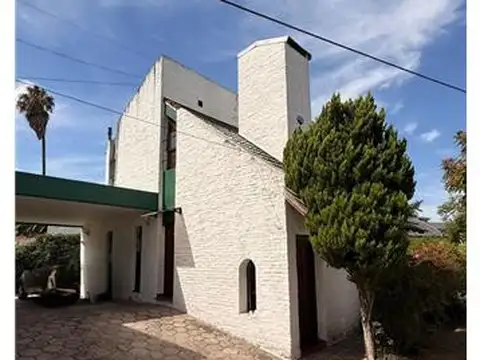 Depto Tipo Casa en Venta en Adrogue, USD 180.000