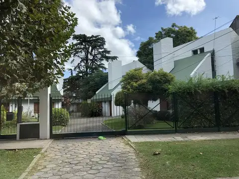 Carlos pellegrini al 666