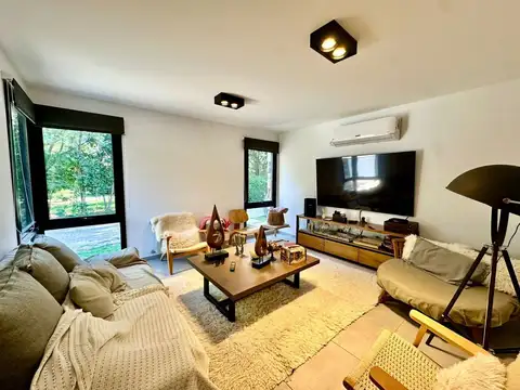 Casa en Venta en El Bosque, USD 275.000