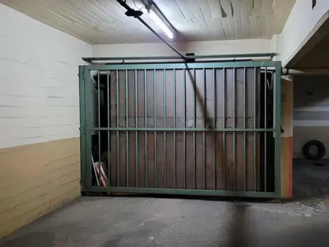 Cochera en venta en Martinez -Vias/Santa Fe