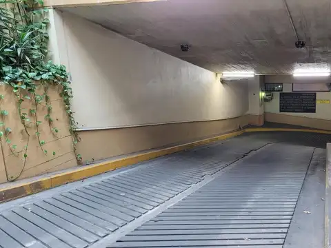 Cochera en Venta en Martinez