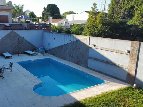 Venta lote pileta Quincho Banfield barrio inglés