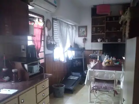 Departamento 4 ambientes con 2 baños